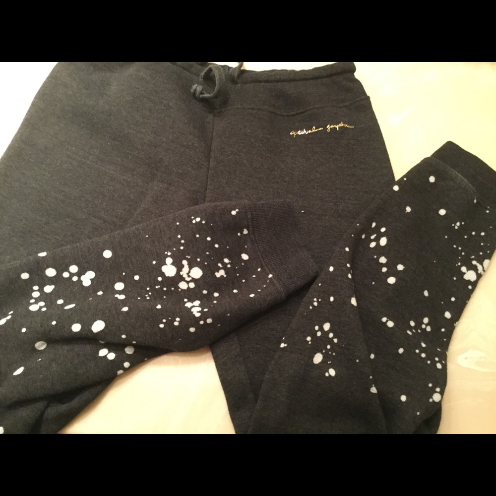 Sweatpants spiritual gangster size medium